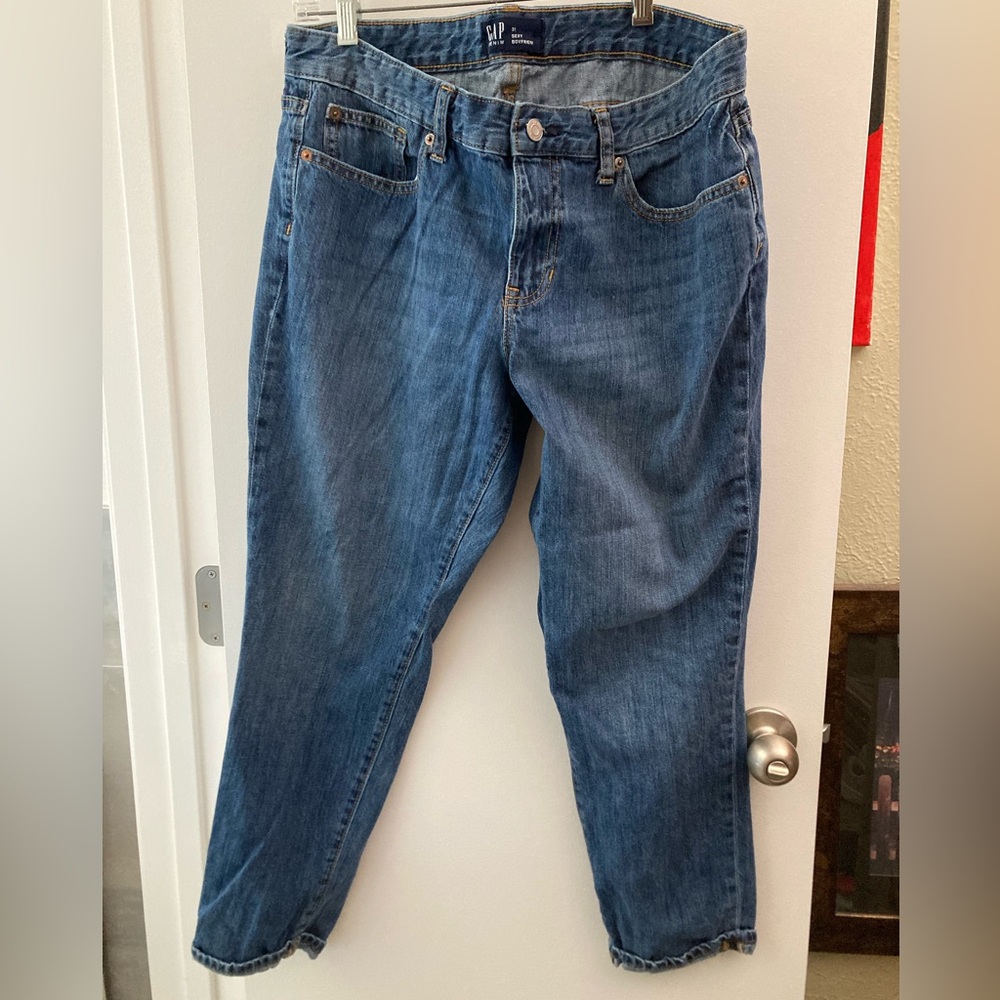 GAP Women's Straight Leg Blue Jeans